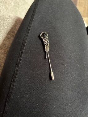 Silver Feather Stick Pin brooch